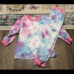 Tie-Dye Outfit